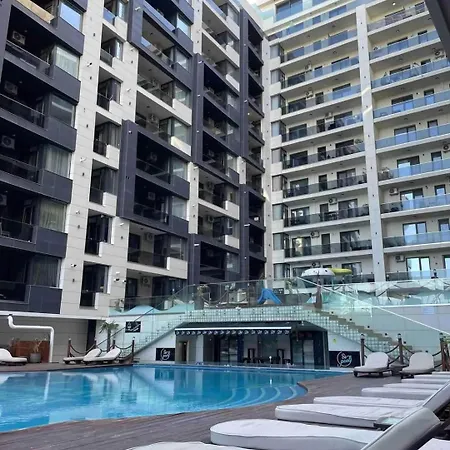 Stefan Promenada Family - Swimming Pool & Năvodari